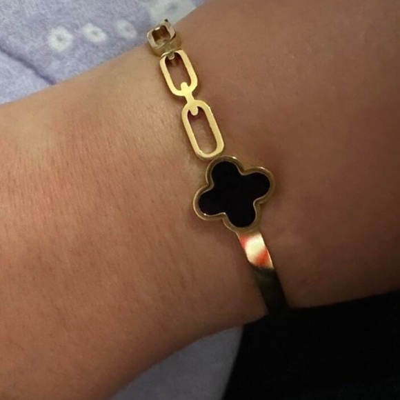 Stainless Steal Flower Cuff Bangle - Picture 6 of 6